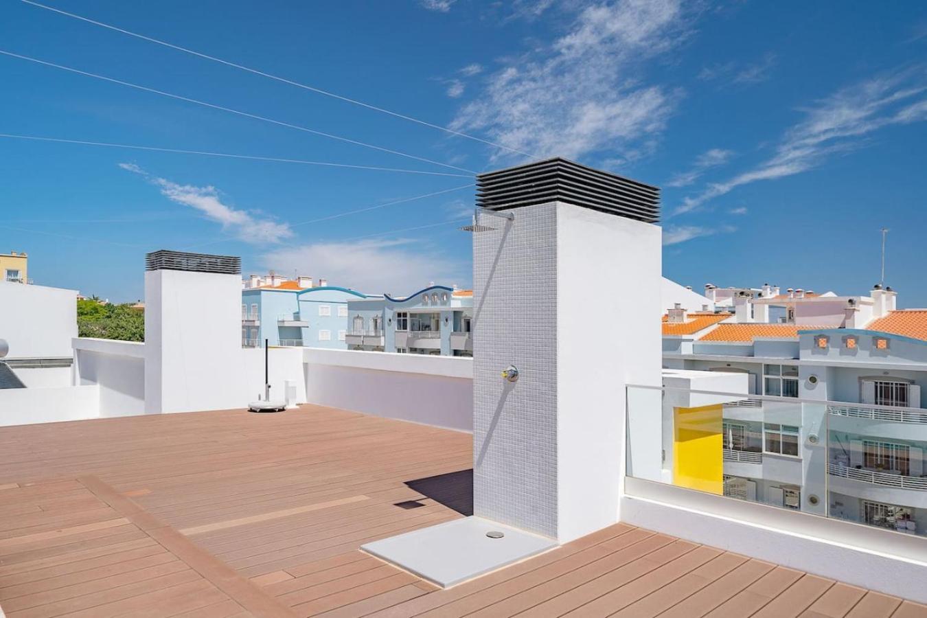 Casa Comer - Modern 3 Bedrooms With Rooftop Pool Apartment Lagos